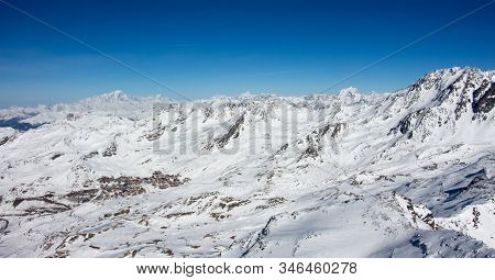 Val Thorens Mont Blanc Peclet View Snowy Mountain Landscape France Alpes