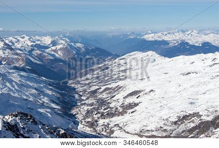 Val Thorens Les Menuires Valley Sunset View Snowy Mountain Landscape France Alpes