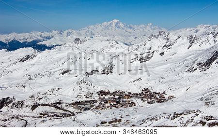 Val Thorens With Mont Blanc View Snowy Mountain Landscape France Alpes