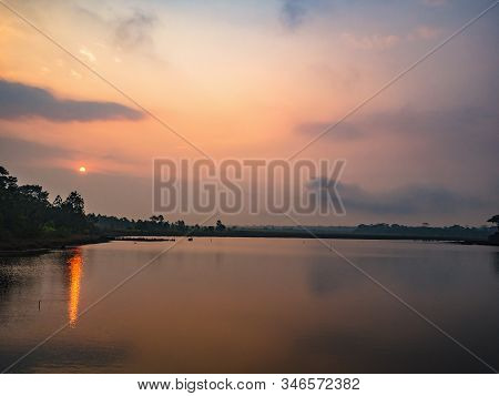Sunrise Scenery View At Reservoir On Phu Kradueng Mountain National Park In Loei City Thailand.phu K