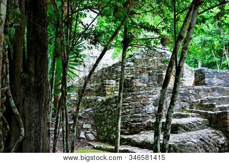 Cobá Is An Archaeological Site Of Pre-columbian Mayan Culture, Located In Southeastern Mexico, In Th