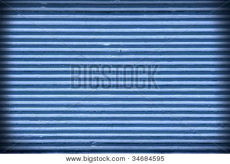 Siniset stukilla vanhan muurin