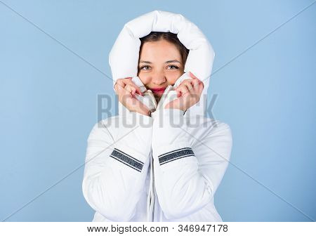 Girl Wear White Jacket. Jacket Has Extra Insulation And Slightly Longer Fit To Protect Your Body Fro