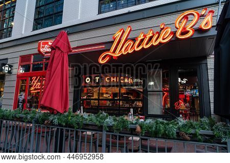 Nashville, Tennessee - January 10, 2022: Neon Sign For The Famous Hattie B's Restaurant, Serving Nas