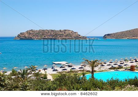 Spinalonga 섬, 크레타, 그리스에 대 한 견해와 비치의 럭셔리 호텔