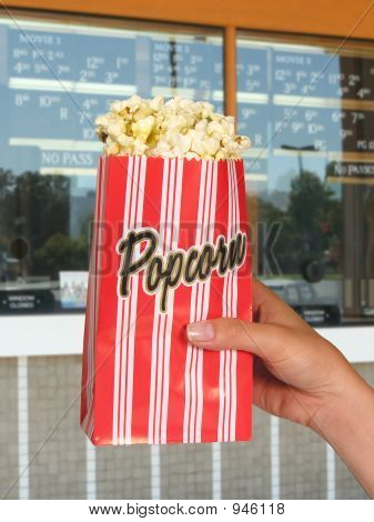 Попкорн в кино