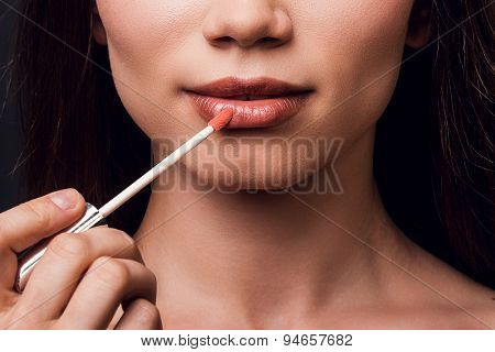 Lip Gloss For Shiny Style.