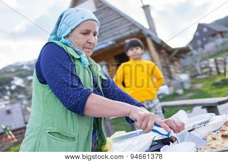 Handmade pita, Bosnian famous food