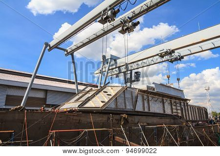 Military Gunt Boat Under Construction, Supper Structure Assembly Step