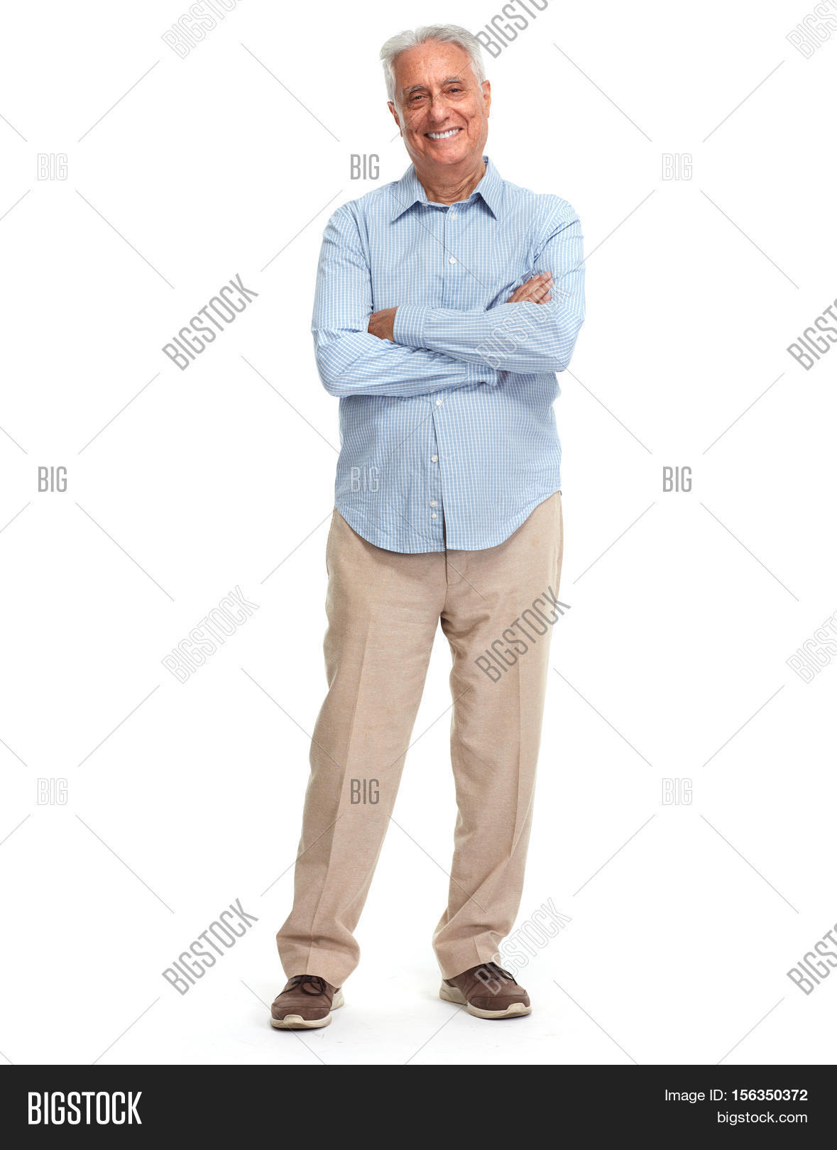 Old man stocking. Poor old man. Old man stocking. Дедушка улыбается. Пожилой мужчина в футболке.