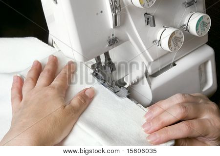 Syerske syning på overstitching maskine