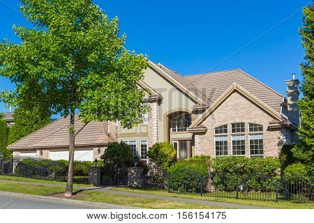 House in a nice neighbourhood on a sunny day