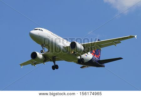 SAINT PETERSBURG, RUSSIA - JUNE 29, 2015: Airbus A319-111 (OO-SSU) Brussels Airlines before landing in Pulkovo airport