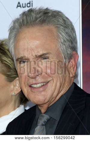 LOS ANGELES - NOV 10:  Warren Beatty at the AFI FEST 2016 - Opening Night - Premiere Of 20th Century Fox's 'Rules Don't Apply' at TCL Chinese Theater on November 10, 2016 in Los Angeles, CA