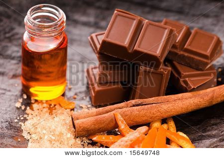 Chokolade med appelsin og kanel