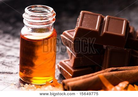 Chokolade med appelsin og kanel