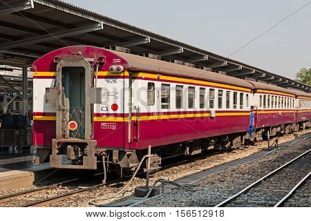 BANGKOK, THAILAND - FEBRUARY 04,2015: Train at railway station Hua Lamphong in Bangkok. Hua Lamphong opened in 1916 and serves apprx 70,000 passengers and 150 trains each day.