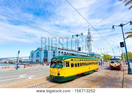 Trams San Francisco Embarcadero Ferry Building