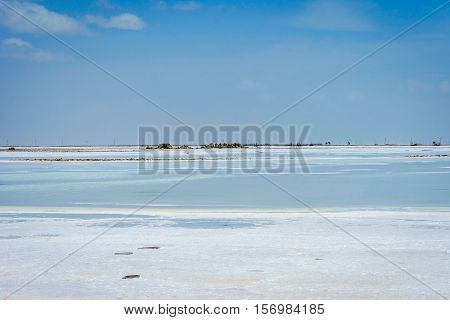 Chaqia (chakayan) Salt Lake, Qinghai, China