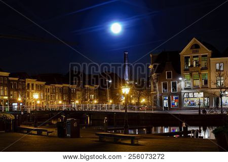 Leiden, Netherlands -december 06, 2017: Night Shot Of Streets  Of Leiden Under The Super Moon, Decor