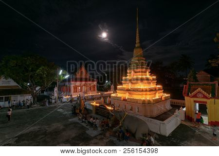 Songkhla, Thailand-july 27,2018 :  Asanha Bucha Day At Wat Phet Mongkhon, Songkhla, Thailand.
