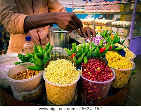 Jhalmuri Mixture Chaat Being Sold By A Fast Food Vendor