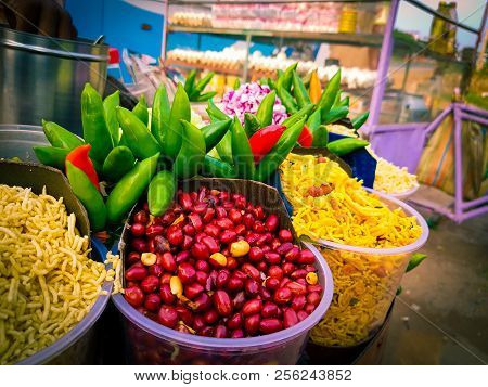 Jhalmuri Mixture Chaat Being Sold By A Fast Food Vendor