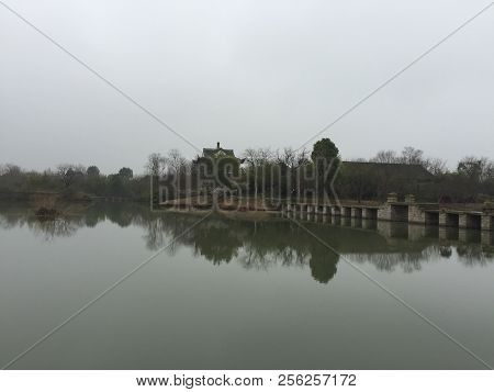Filming The West Lake Tourism Scenic Area In Hangzhou, China