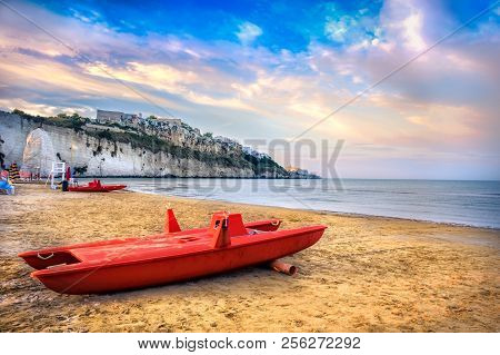 Paradise Beach Sunset Boat In Vieste Gargano - Italy .