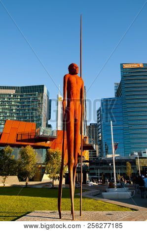 Perth, Australia - July 11, 2018: Yagan Square & The 9-meter Statue Of Wirin Created By Tjyllyungoo 