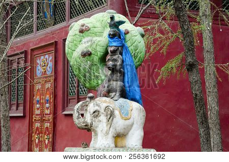 Statue In 