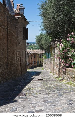 Alleyway. Santarcangelo di Romagna. Emilia-Romagna. Italy.
