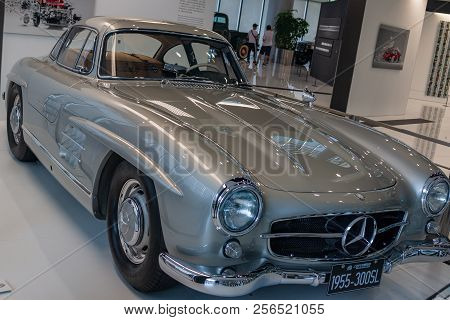 Shanghai, China - May 17, 2018: Shanghai Auto Museum Exhibits A Collection Of Vintage And Modern Aut