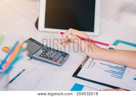 Business Woman Working With New Startup Project Discussion And Analysis Data Financial Report. Using