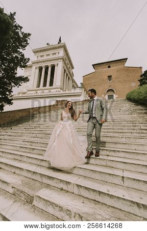 Wedding Couple  In Rome, Italy
