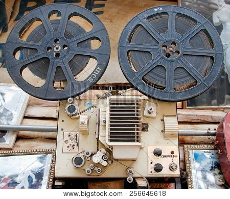 Nova Lima, Brazil - August 25, 2018: Collection Of Old Things Used And Without Restoration In Arts M