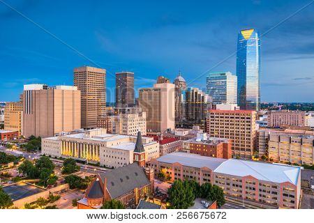 Oklahoma City, Oklahoma, USA downtown skyline at twilight.