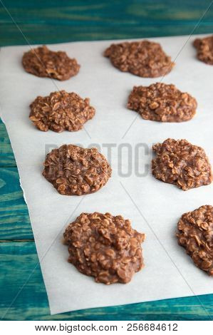 No Bake Chocolate Peanut Butter And Oat Cookies