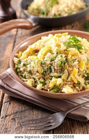 riz cantonais and fork