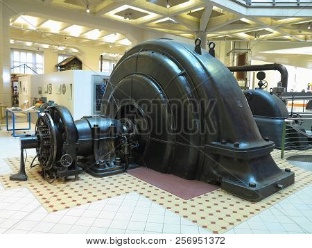 26.05.2018, Wien, Austria: Giant Steam Engine With Electric Power Generator In Vienna Technical Muse