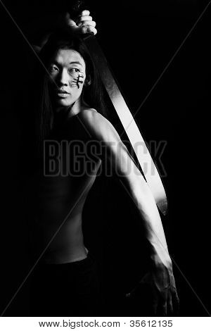 asiatisk mand med katana