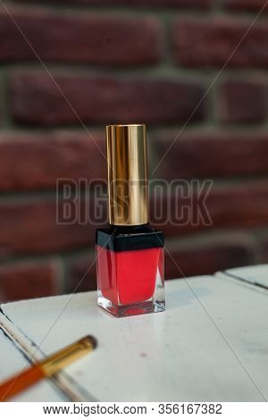 Coral Multi-functional Tint For Everyday Makeup. Especially For Cheeks And Lips. 2 In1 Beauty Mustha