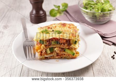 vegetable lasagne with zucchini and tomato sauce