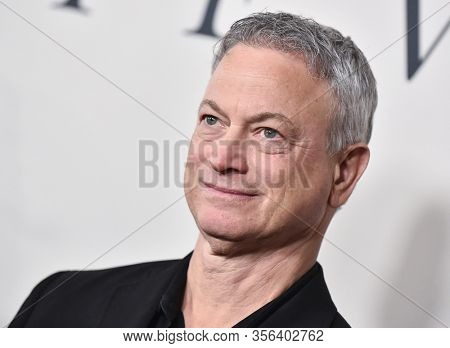 LOS ANGELES - MAR 07:  Gary Sinise arrives for 'I Still Believe' Los Angeles Special Screening on March 07, 2020 in Hollywood, CA