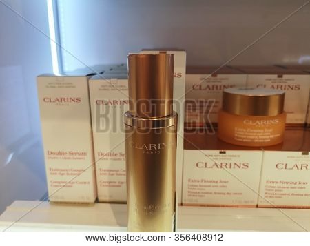 Regenerating, Rejuvenating Skin Serum Around Eyes Extra-firming Phyto-serum By Clarins Paris At Perf