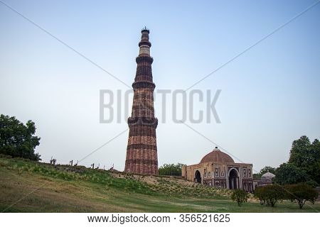 Qutub Minar, World Heritage Site,tallest Bricks Minaret Of The World, New Delhi, India