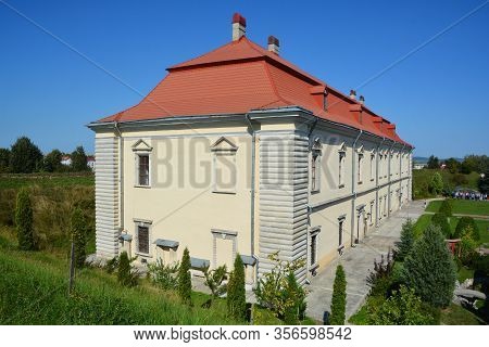 Zolochiv Ukraine 09 14 17:  Zolochiv Castle Is Comprised Of The Huge Rectangular Grand Palace And Th