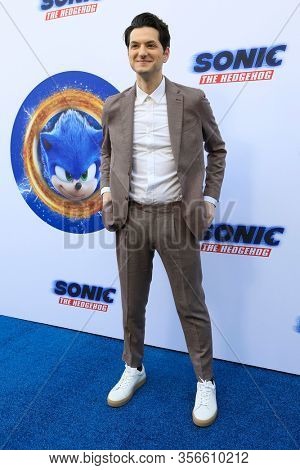 LOS ANGELES - JAN 25:  Ben Schwartz at the Sonic The Hedgehog Family Day Event at the Paramount Theatre on January 25, 2020 in Los Angeles, CA