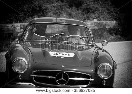 Pesaro Colle San Bartolo , Italy - May 17 - 2018 : Mercedes-benz 300 Sl CoupÉ (w198) 1955 On An Old 