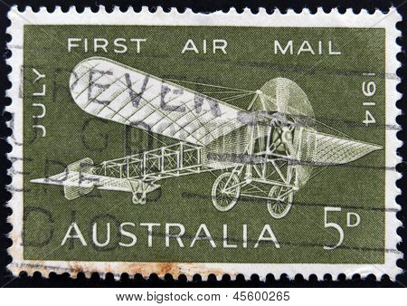 布莱单翼飞机第一次在澳大利亚邮件飞行 50 周年纪念